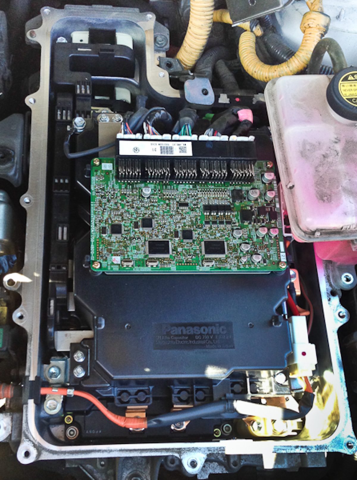 2006 toyota prius battery on 2006 Toyota Highlander Hybrid Inverter Pawlik Automotive Repair Vancouver Bc