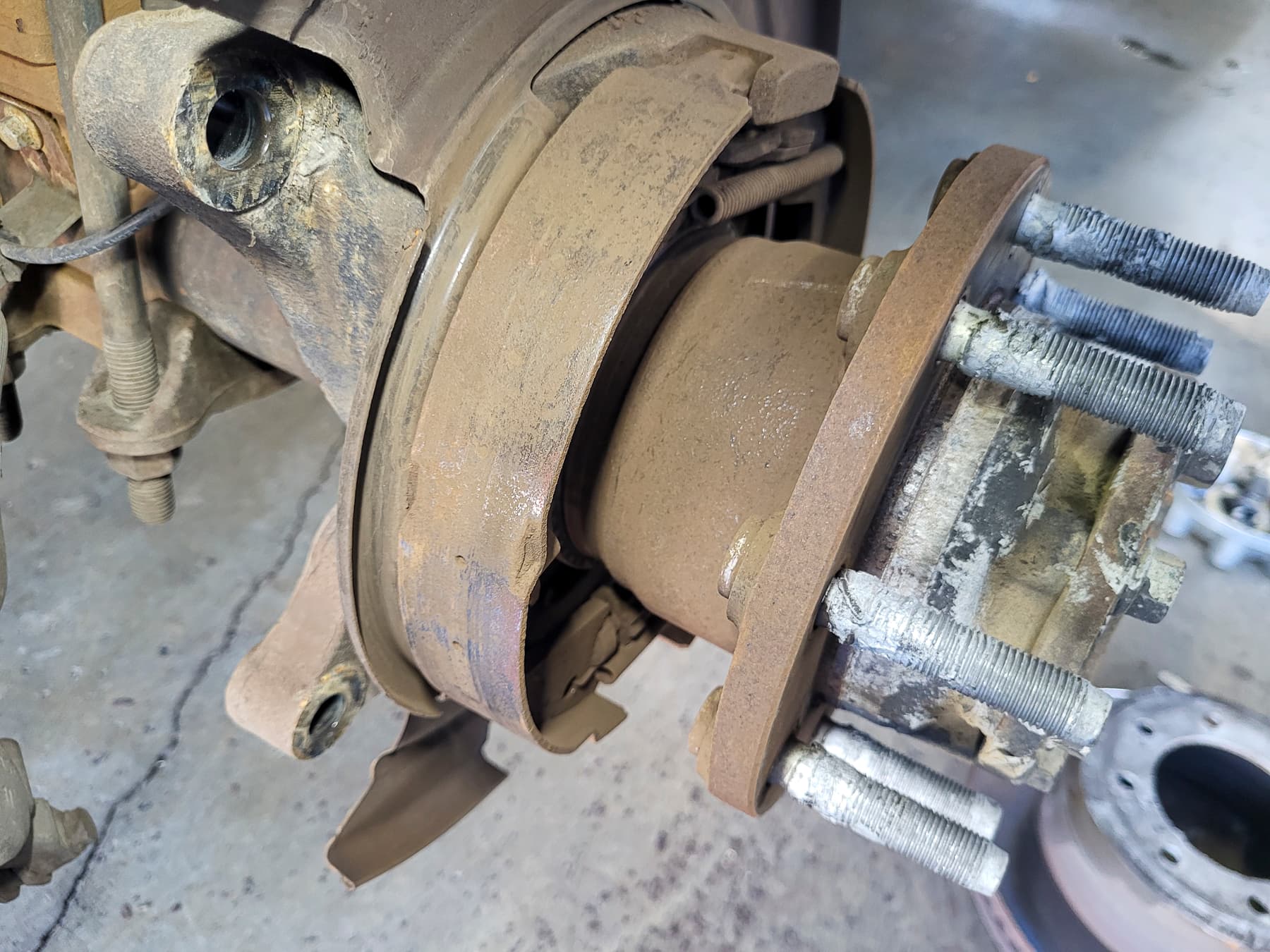 2020 Ford F250 - Parking Brake Shoes-2 2020 Ford F250 Parking Brake