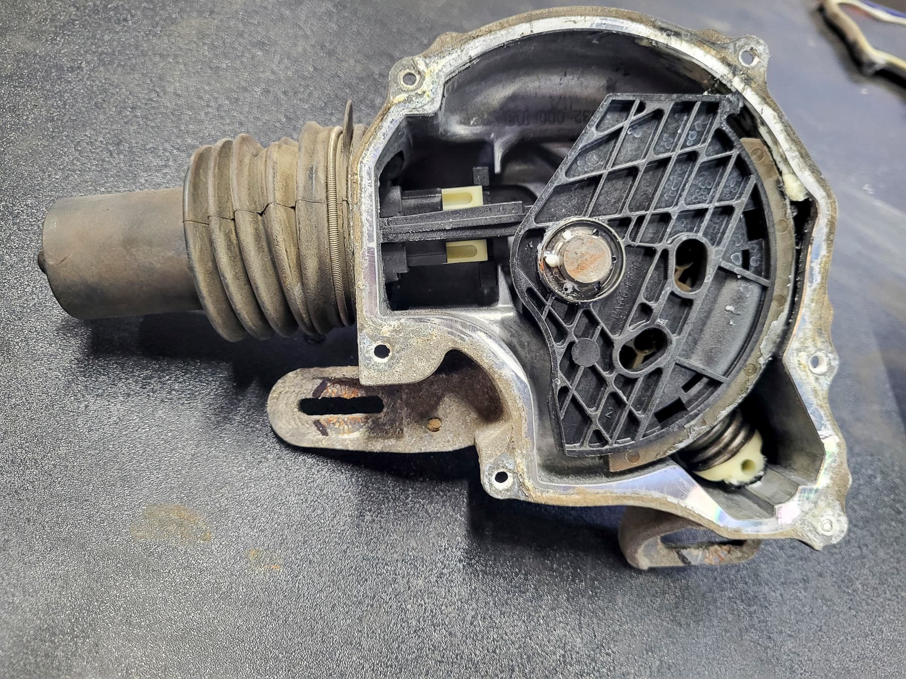 2010 Smart - clutch-9 2010 Smart Car Clutch Repair