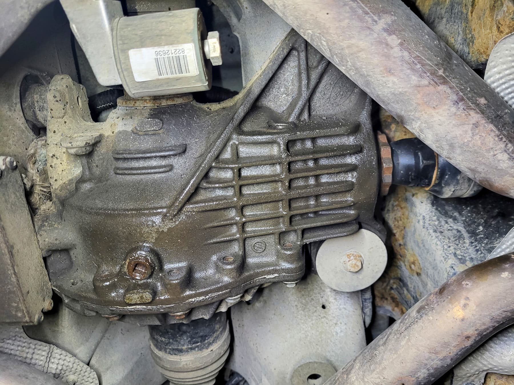 2016 Range Rover Sport - Rear Pinion Seal-2 2016 Range Rover Sport Pinion Seal Leak